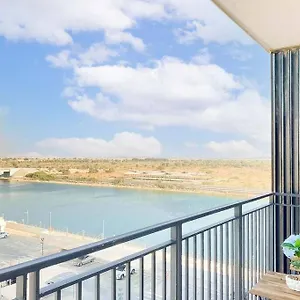 B1 In Yas With Canal View Apartment Abu Dhabi